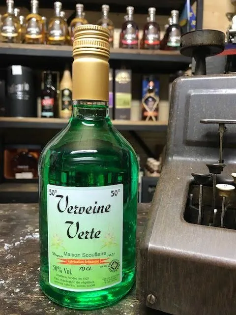 Scouflaire « Verveine Verte » 50% — Liqueur Digestive en Carafe Triangulaire