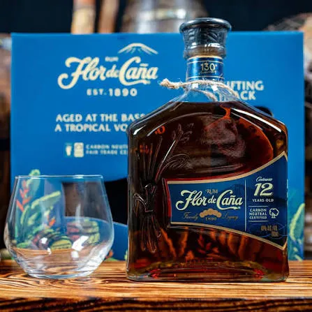 Flor de Caña 12 Ans 40% 70cl + 1 Verre — Rhum du Nicaragua Vieilli en Fûts de Bourbon